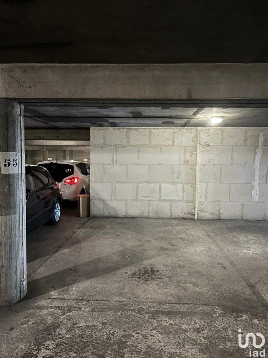Parking/garage/box de 13 m² à Marseille (13003)