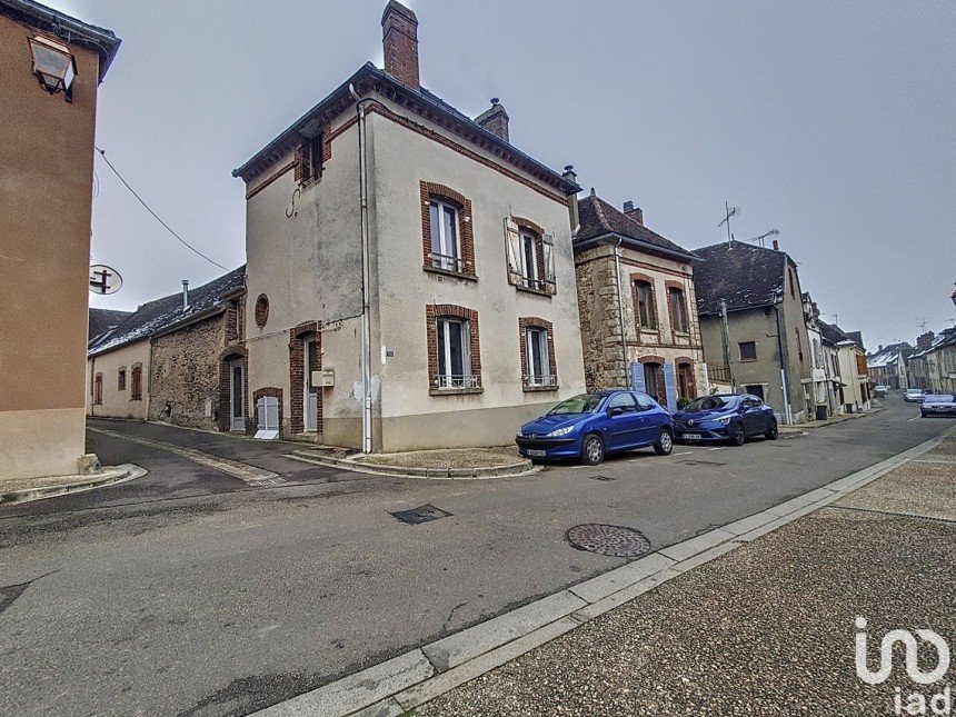 Maison 4 pièces de 95 m² à Saint-Julien-du-Sault (89330)