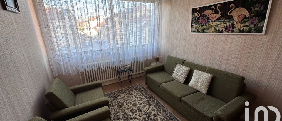 Appartement 4 pièces de 70 m² à Vichy (03200)