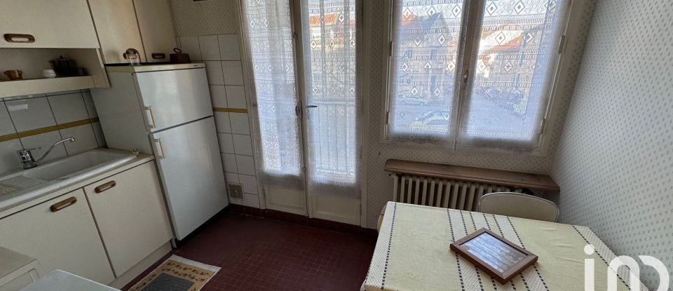 Appartement 4 pièces de 70 m² à Vichy (03200)