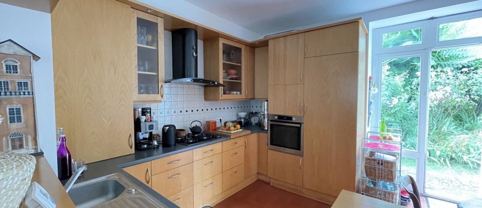 Apartment 3 rooms of 76 m² in Nantes (44000)