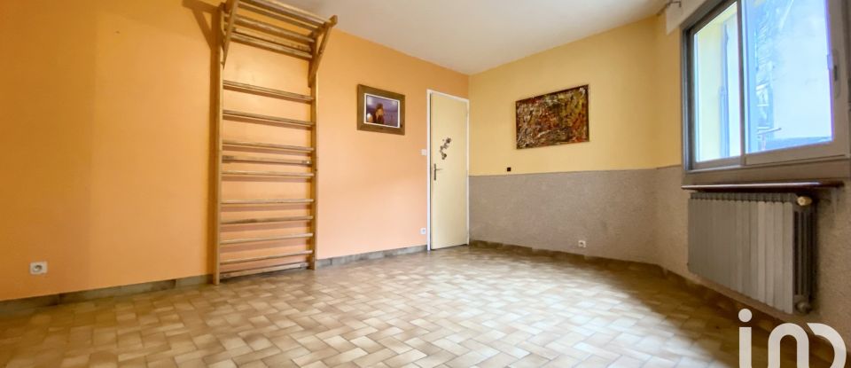 Maison traditionnelle 6 pièces de 140 m² à Millau (12100)