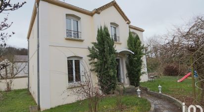 House 6 rooms of 136 m² in Écouen (95440)