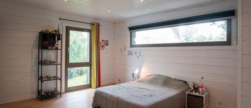 House 5 rooms of 203 m² in La Celle-Saint-Cloud (78170)