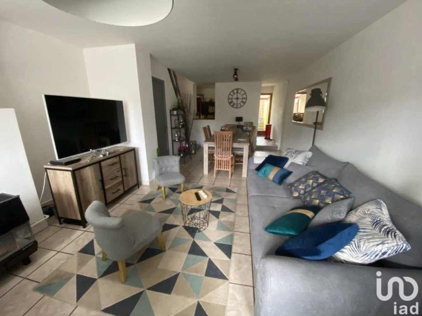 Maison 3 pièces de 73 m² à Bruay-sur-l'Escaut (59860)