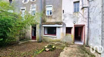 Village house 8 rooms of 192 m² in Thénezay (79390)