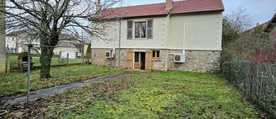 Maison 4 pièces de 100 m² à Corbigny (58800)