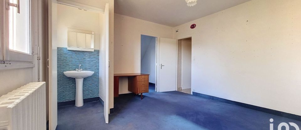 House 7 rooms of 146 m² in Saint-Jacut-les-Pins (56220)