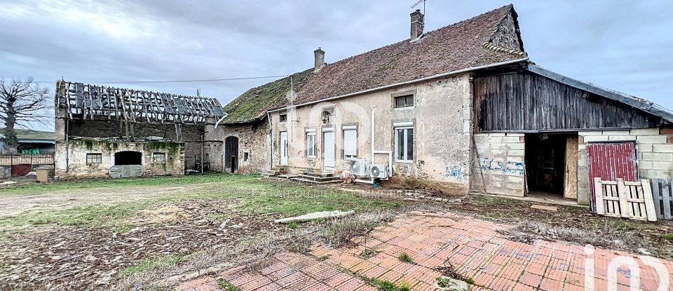 Maison de campagne 4 pièces de 126 m² à Dompierre-en-Morvan (21390)