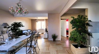 House 6 rooms of 101 m² in Vitry-sur-Seine (94400)
