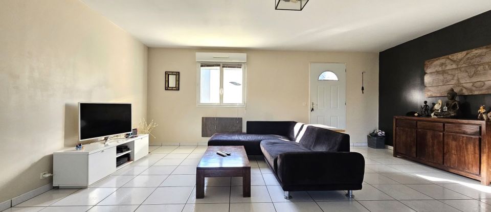 Maison 4 pièces de 102 m² à Carignan-de-Bordeaux (33360)
