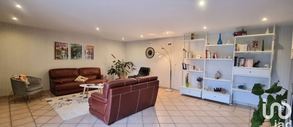 Maison 6 pièces de 237 m² à Saint-Genis-sur-Menthon (01380)