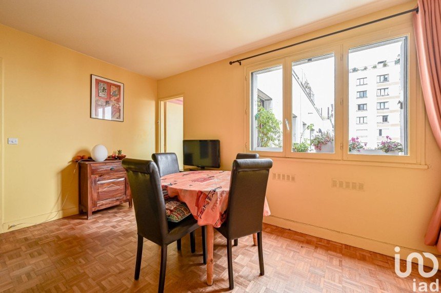 Appartement 2 pièces de 51 m² à Paris (75019)