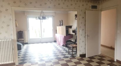 House 7 rooms of 112 m² in Saint-Fulgent (85250)