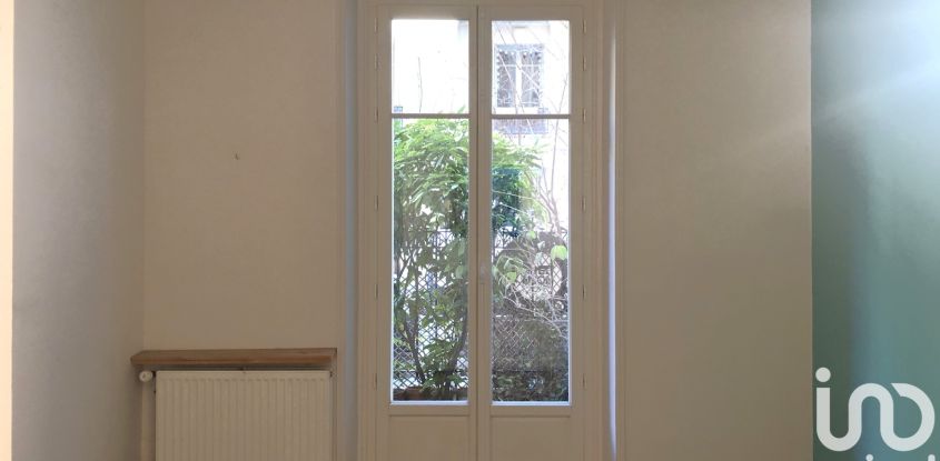 Apartment 2 rooms of 49 m² in Paris (75015)
