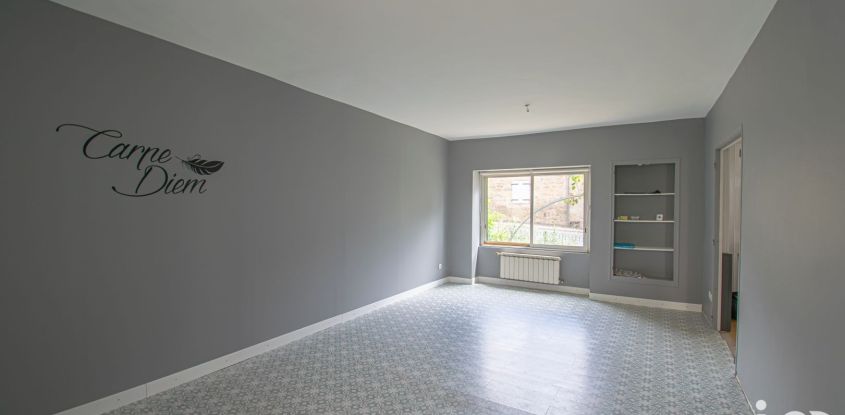 House 4 rooms of 93 m² in Perpezac-le-Blanc (19310)