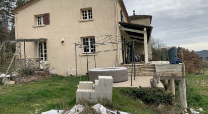 House 6 rooms of 255 m² in Lalinde (24150)