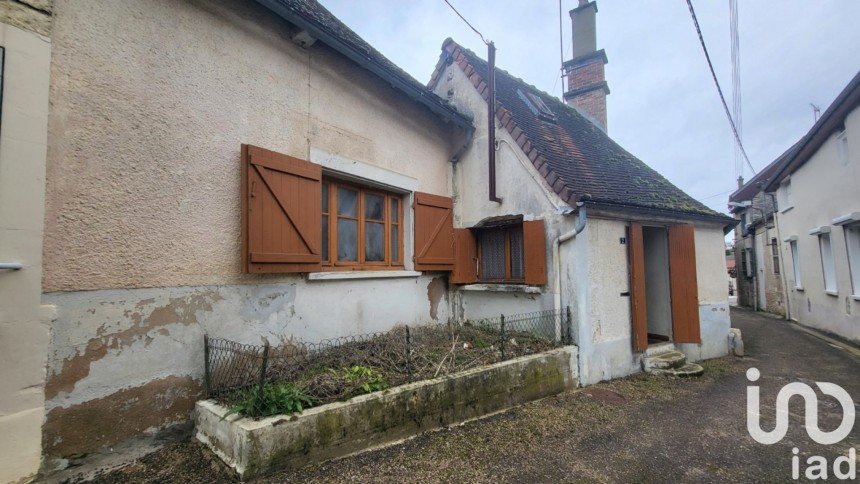 Maison de village 2 pièces de 68 m² à Épineuil (89700)