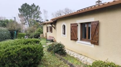 House 6 rooms of 135 m² in Créon (33670)
