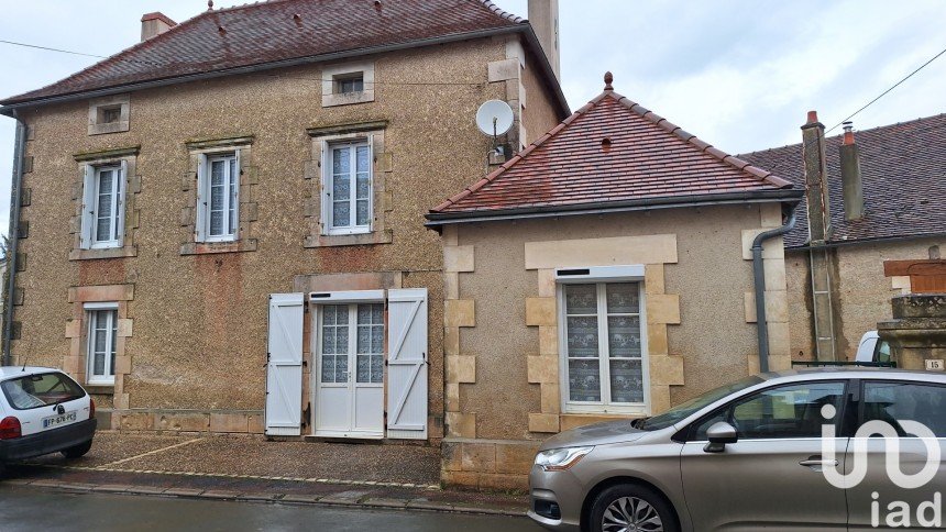 Maison de village 6 pièces de 111 m² à Béthines (86310)