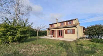 House 8 rooms of 176 m² in Bourg-lès-Valence (26500)