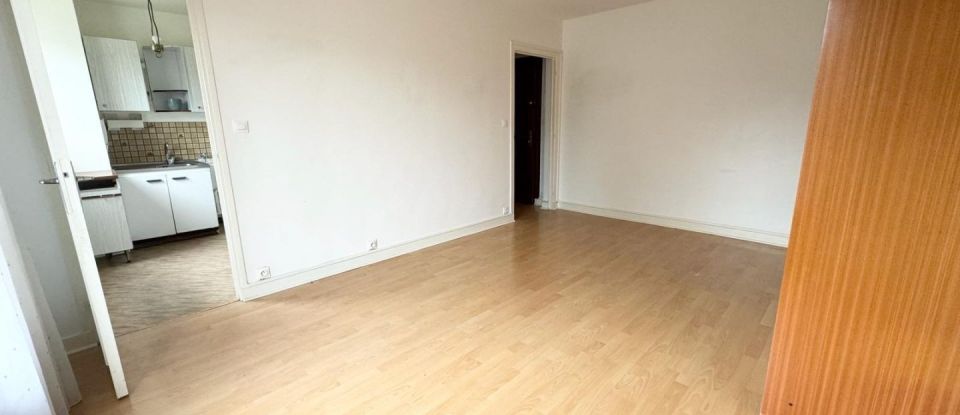 Apartment 1 room of 29 m² in Sucy-en-Brie (94370)