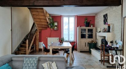House 14 rooms of 228 m² in Rouillac (16170)