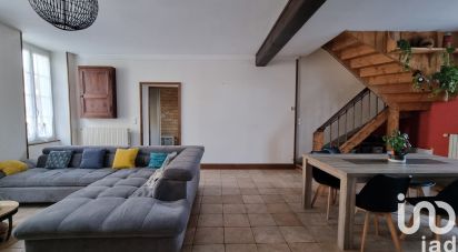 House 14 rooms of 228 m² in Rouillac (16170)
