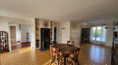 House 6 rooms of 120 m² in Le Plessis-Belleville (60330)