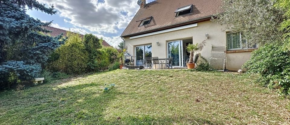 House 6 rooms of 120 m² in Argenteuil (95100)