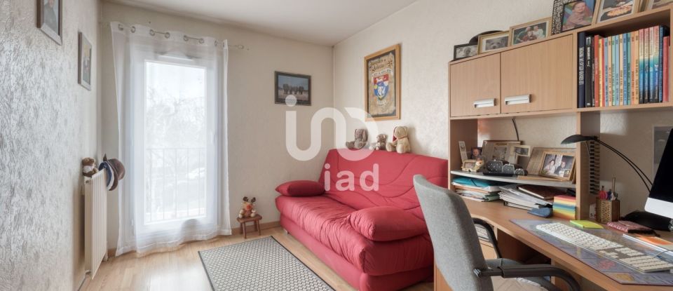 Apartment 4 rooms of 87 m² in Sevran (93270)