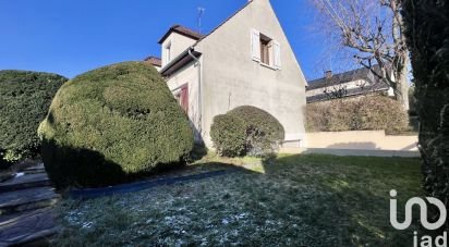 Traditional house 7 rooms of 132 m² in Crosne (91560)