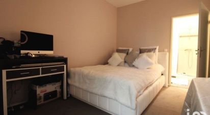 Apartment 4 rooms of 77 m² in Ris-Orangis (91130)