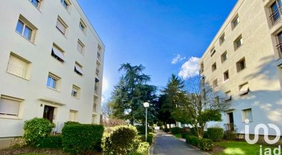 Apartment 3 rooms of 58 m² in Chilly-Mazarin (91380)