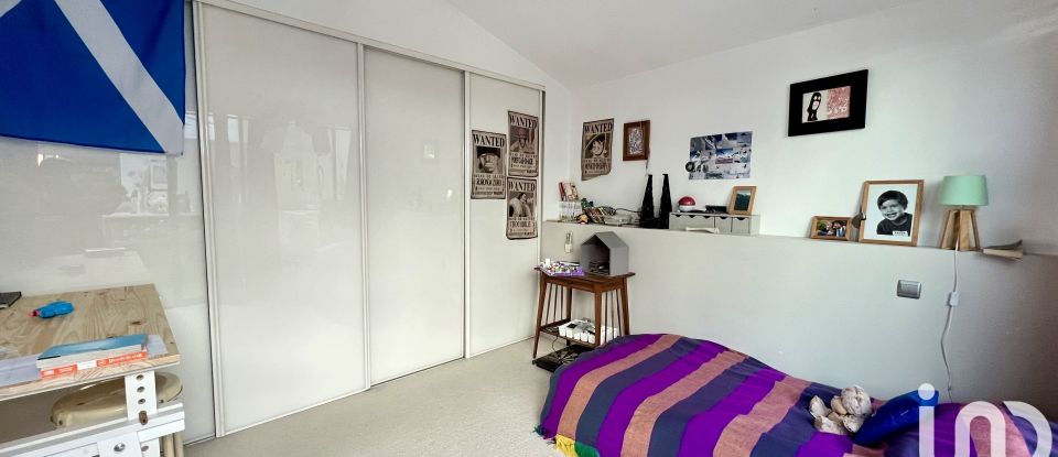 Appartement 6 pièces de 189 m² à Bordeaux (33300)