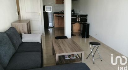 Apartment 2 rooms of 40 m² in - (56000)