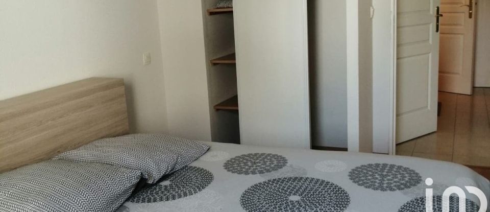 Apartment 2 rooms of 40 m² in - (56000)