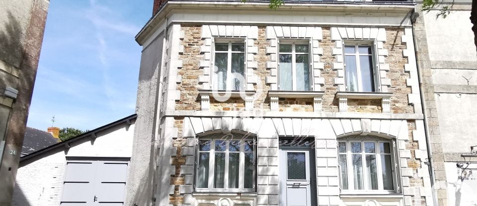 Vente Maison 500m² 16 Pièces à Savenay (44260) - Iad France