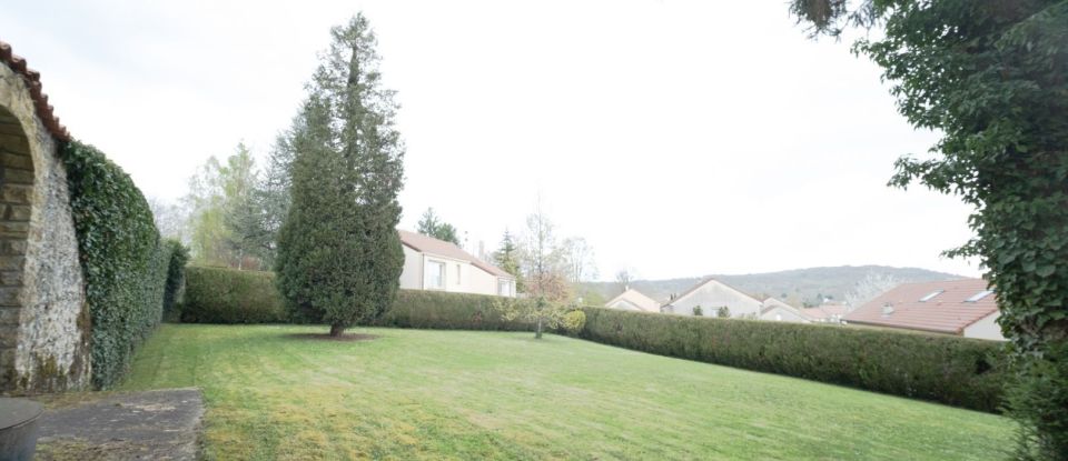 House 6 rooms of 107 m² in Rozérieulles (57160)