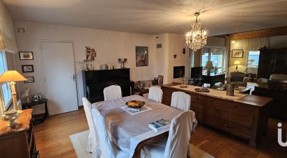 House 6 rooms of 164 m² in Fougères (35300)