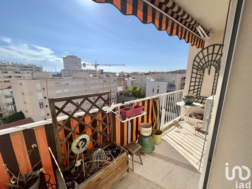 Apartment 4 rooms of 90 m² in Toulon (83200)