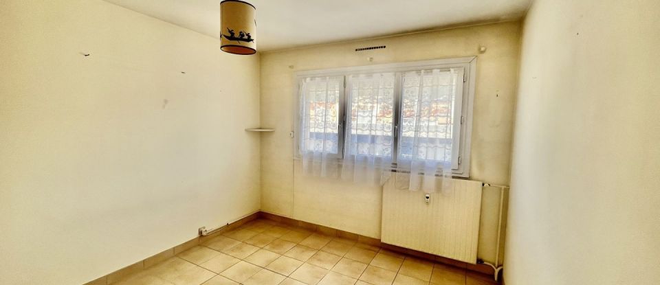 Appartement 4 pièces de 90 m² à Toulon (83200)