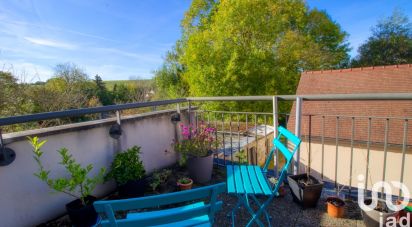 Apartment 3 rooms of 55 m² in Chavenay (78450)