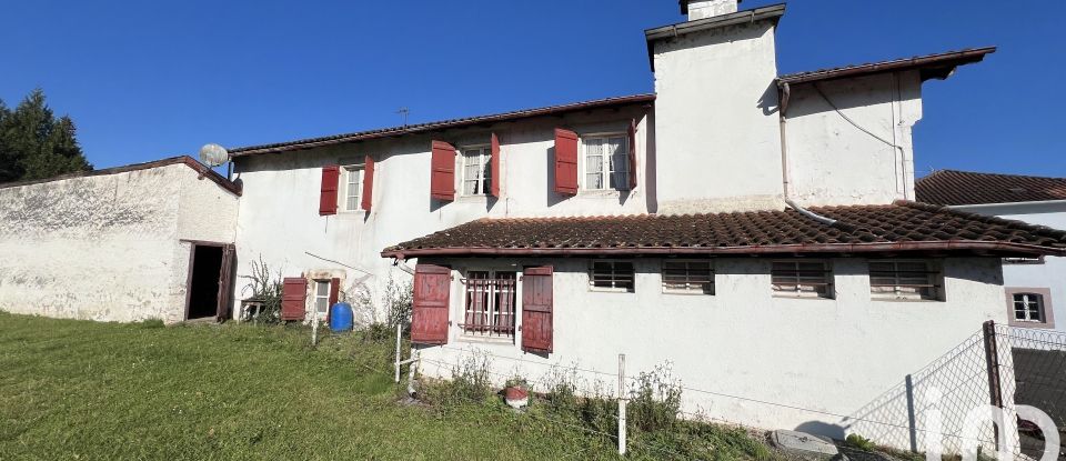 Maison traditionnelle 15 pièces de 454 m² à Saint-Jean-Pied-de-Port (64220)