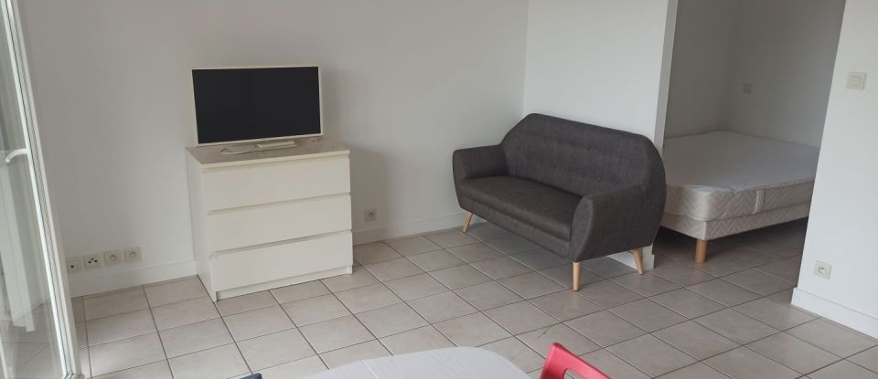Apartment 1 room of 25 m² in Aytré (17440)