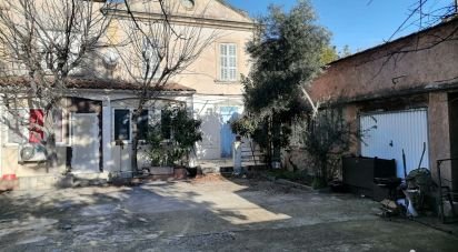House 8 rooms of 147 m² in Avignon (84000)