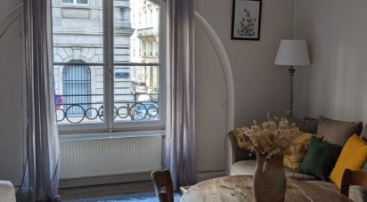 Appartement 2 pièces de 52 m² à Bordeaux (33000)