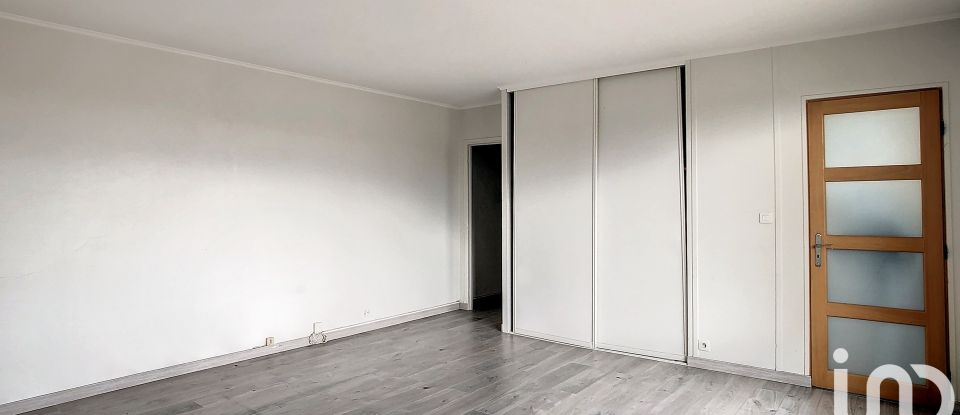 Apartment 1 room of 35 m² in Ablon-sur-Seine (94480)