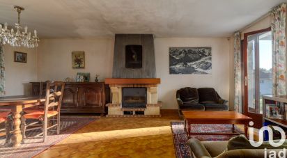 Traditional house 5 rooms of 109 m² in Saint-Cyr-au-Mont-d'Or (69450)