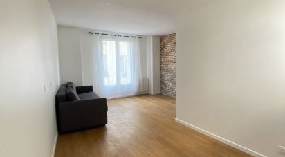 Apartment 1 room of 34 m² in Paris (75011)